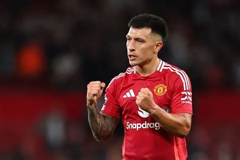 Man United Weigh Lisandro Martinez Exit Amid Fresh Injury Fears
